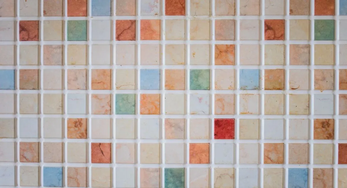 Détail de carreaux colorés pour un projet de relooking